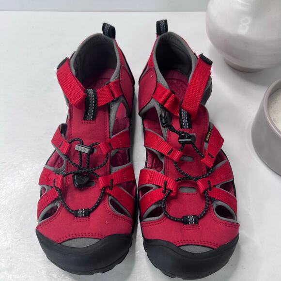 Keen Newport H2 Outdoor Hiking Water Sandals Red Big Kid 7 - Picture 1 of 9